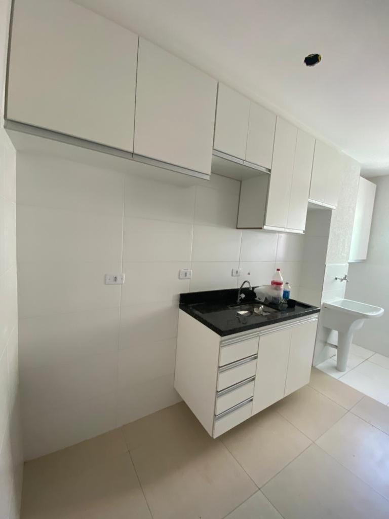 Apartamento Esquina Do Metro Proximo De Todo Comercio De Sp *